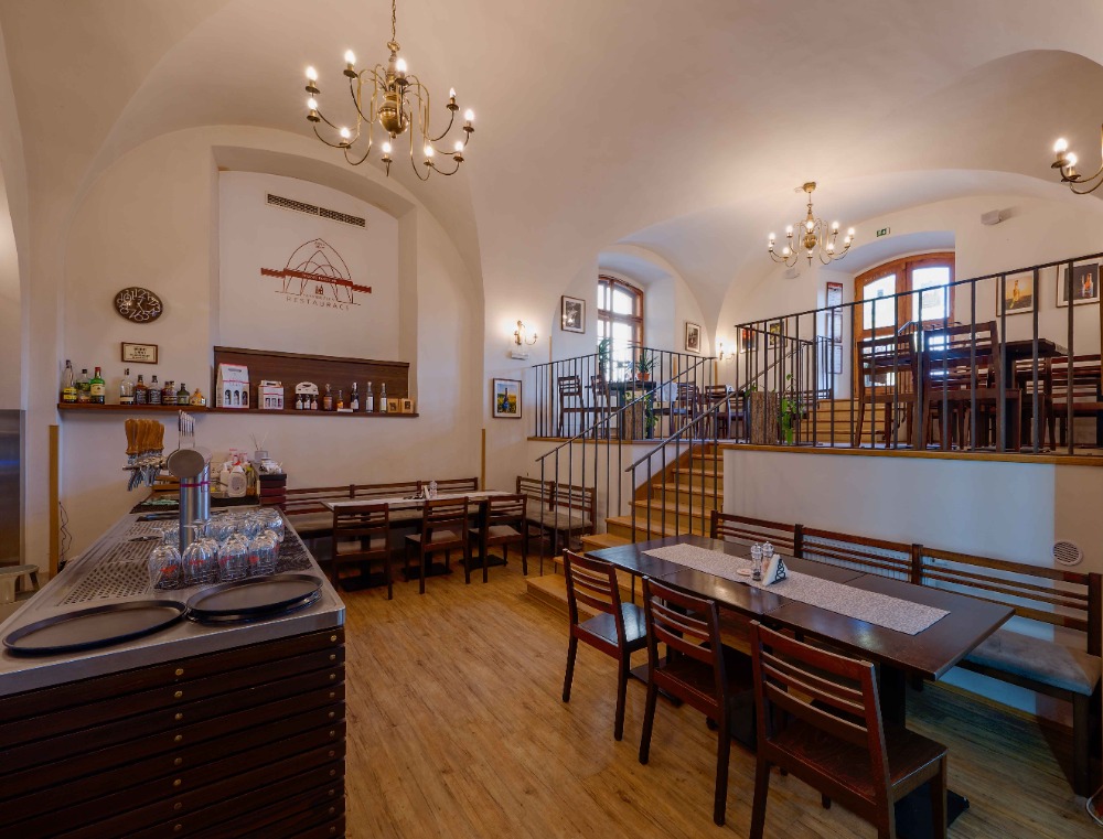 02_restaurace.jpg